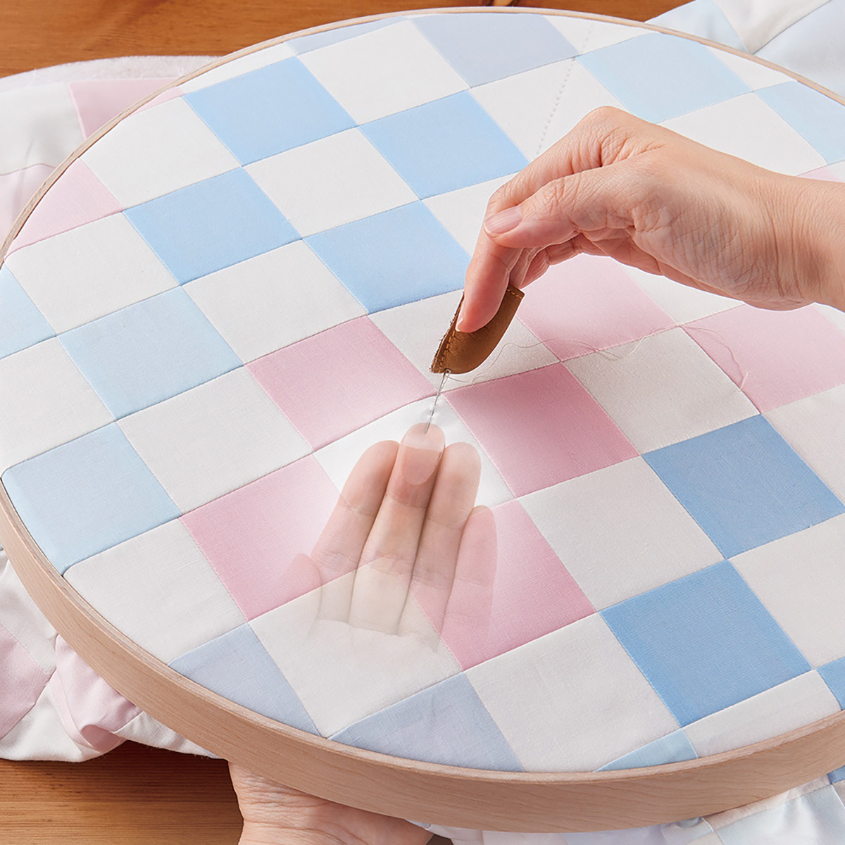 クロバー　貼るシンブル　５７－３９４