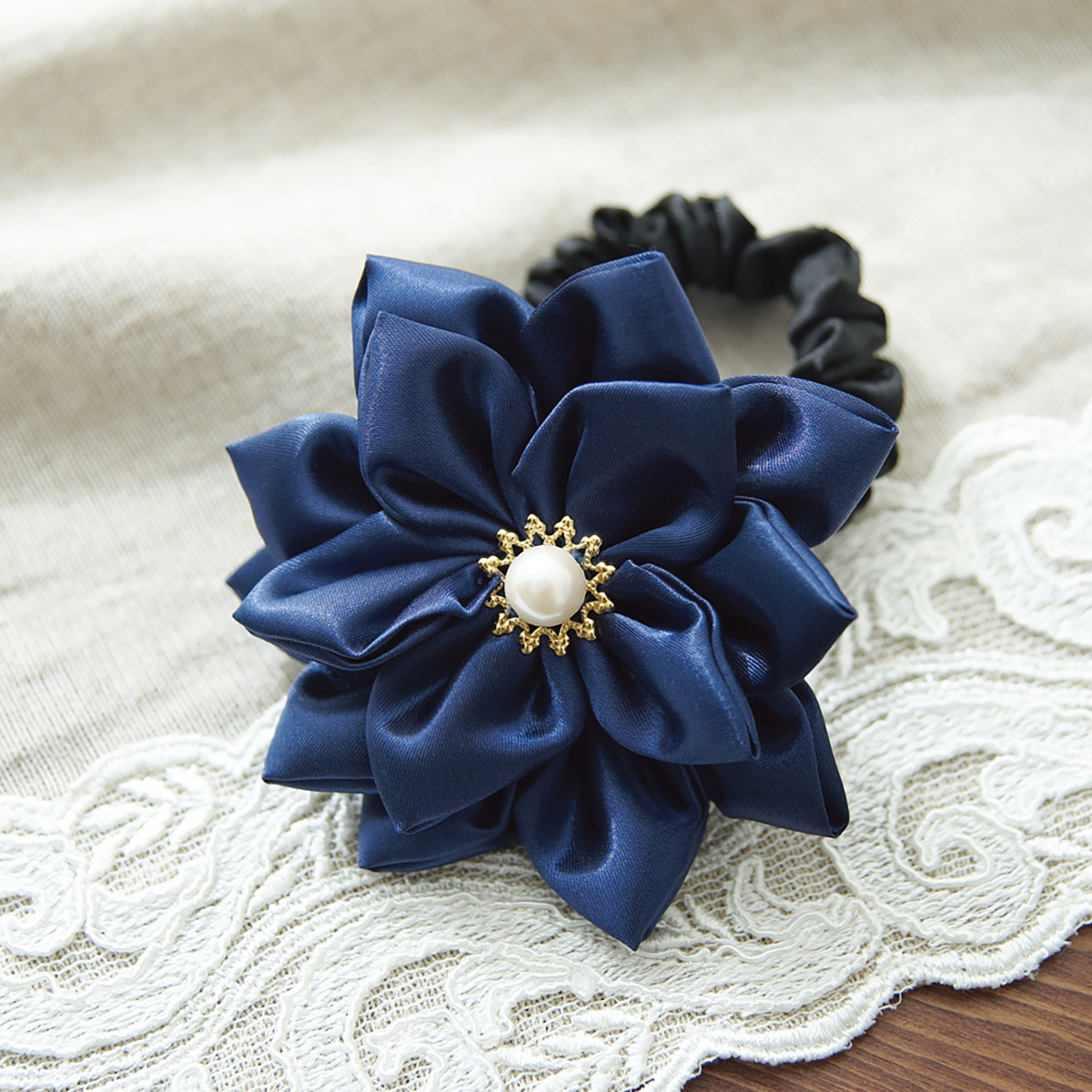 クロバー　つまみ細工プレート　＜菱つまみＬ＞　５７－４５６