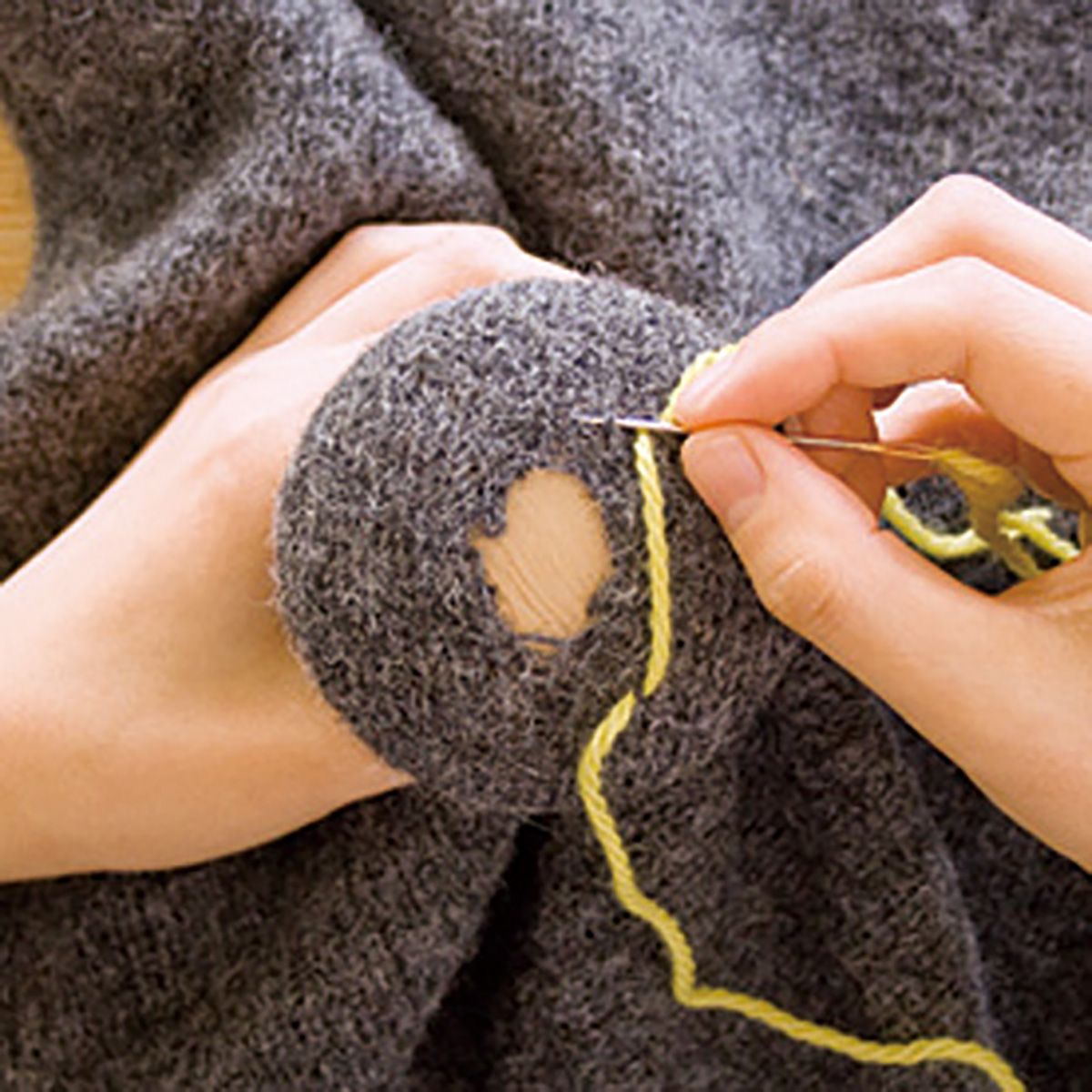 クロバー　ダーニング糸　レイク　５７－５８２