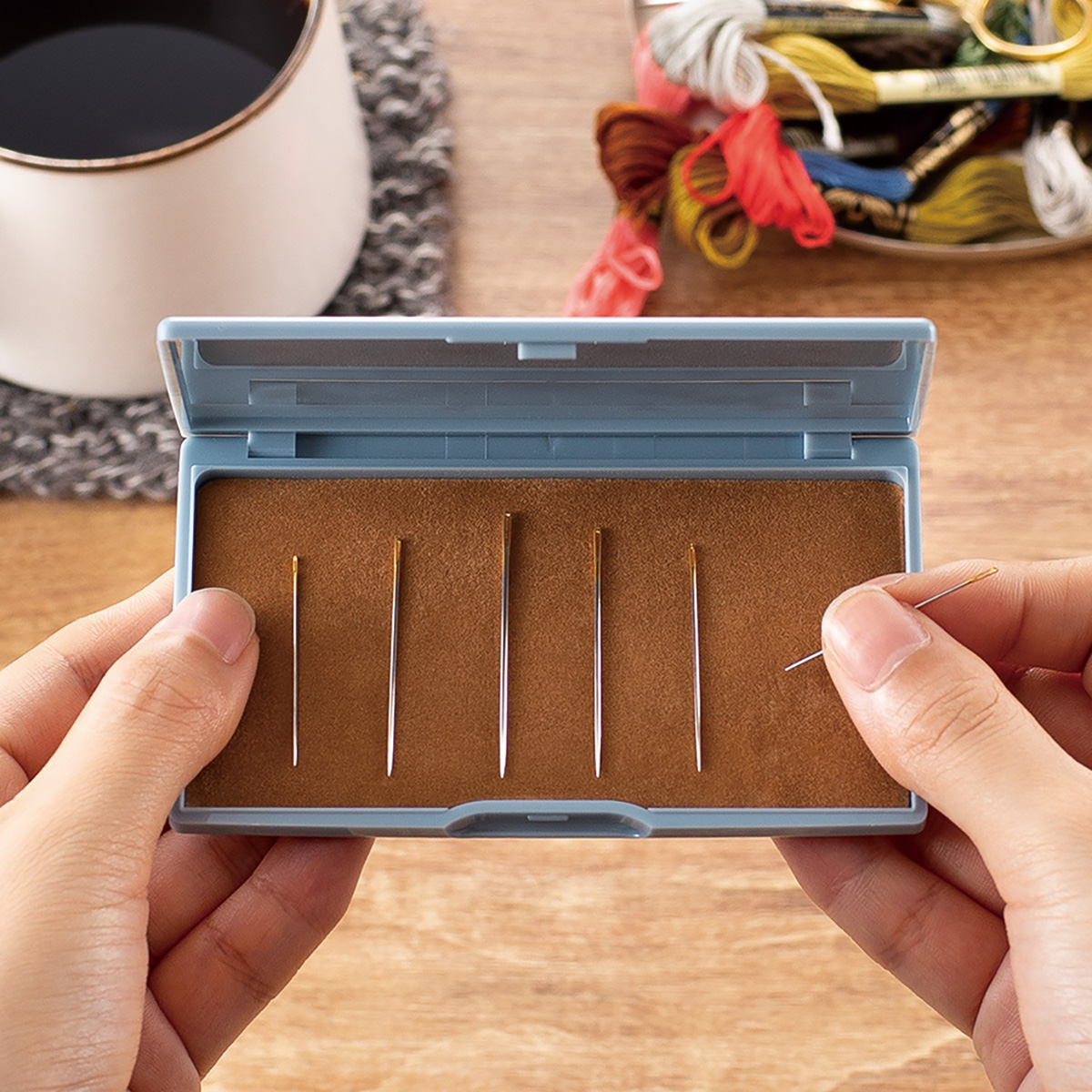 クロバー　ニードルホルダー　ブルー　５７－６９３