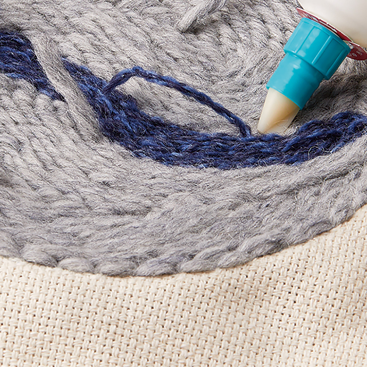 クロバー　パンチニードル用ボンド　５７－７６９