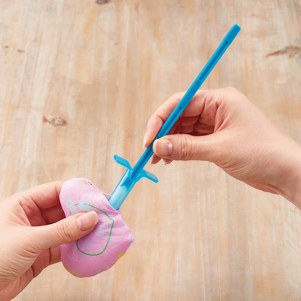 クロバー　わた詰めツール　スモール　５７－８０４