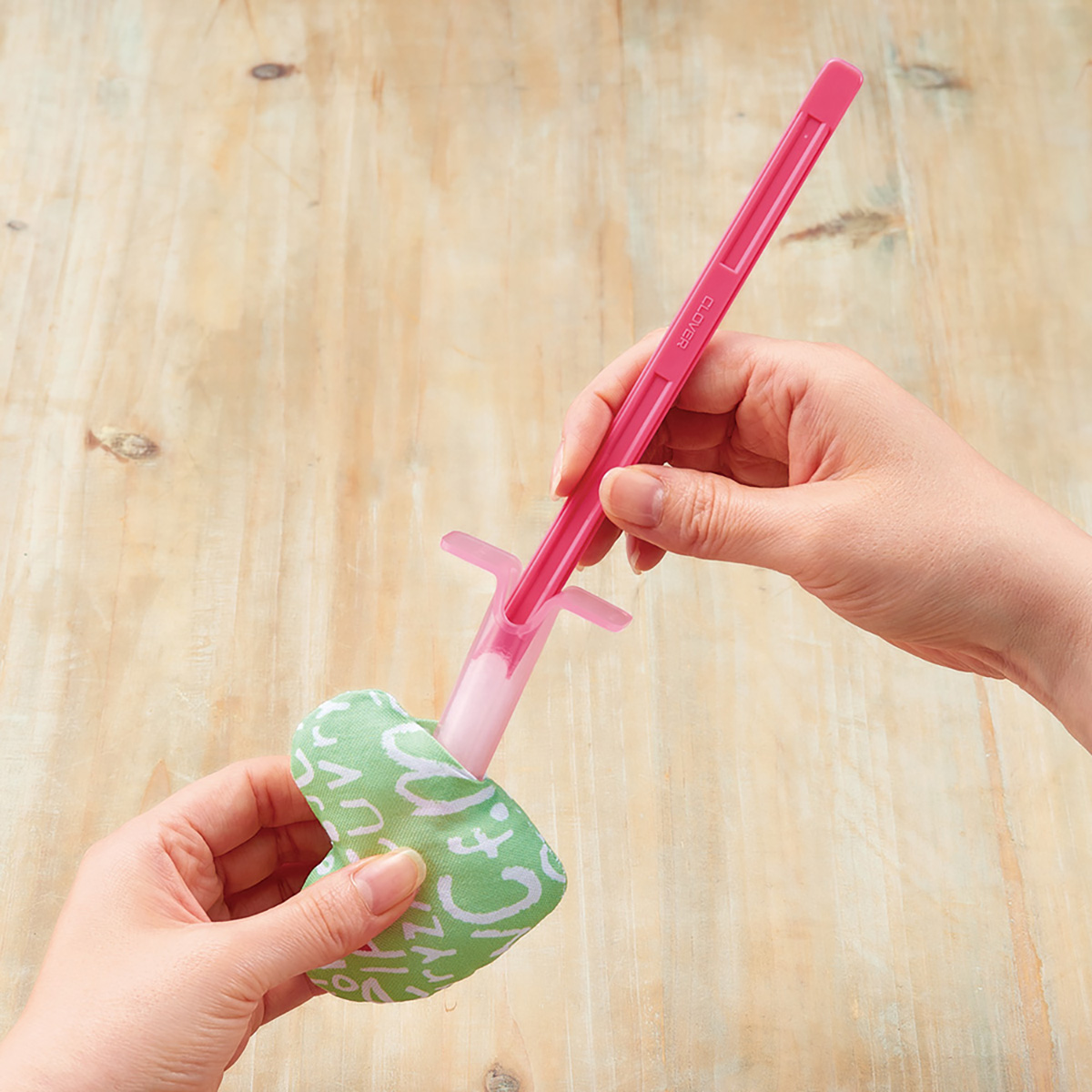 クロバー　わた詰めツール　ラージ　５７－８０５