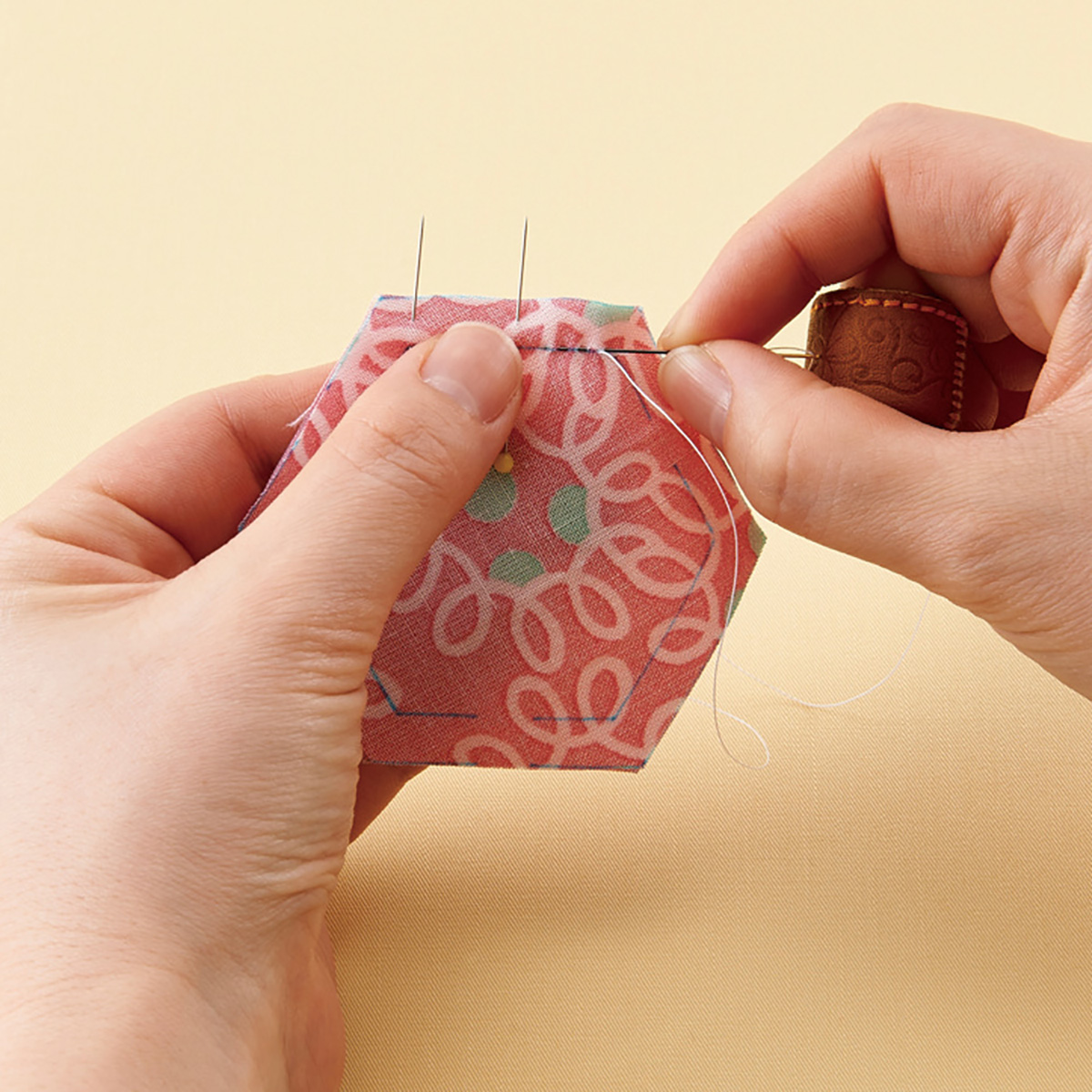 クロバー　ピーステンプレート　＜六角形＞　５７－９９５