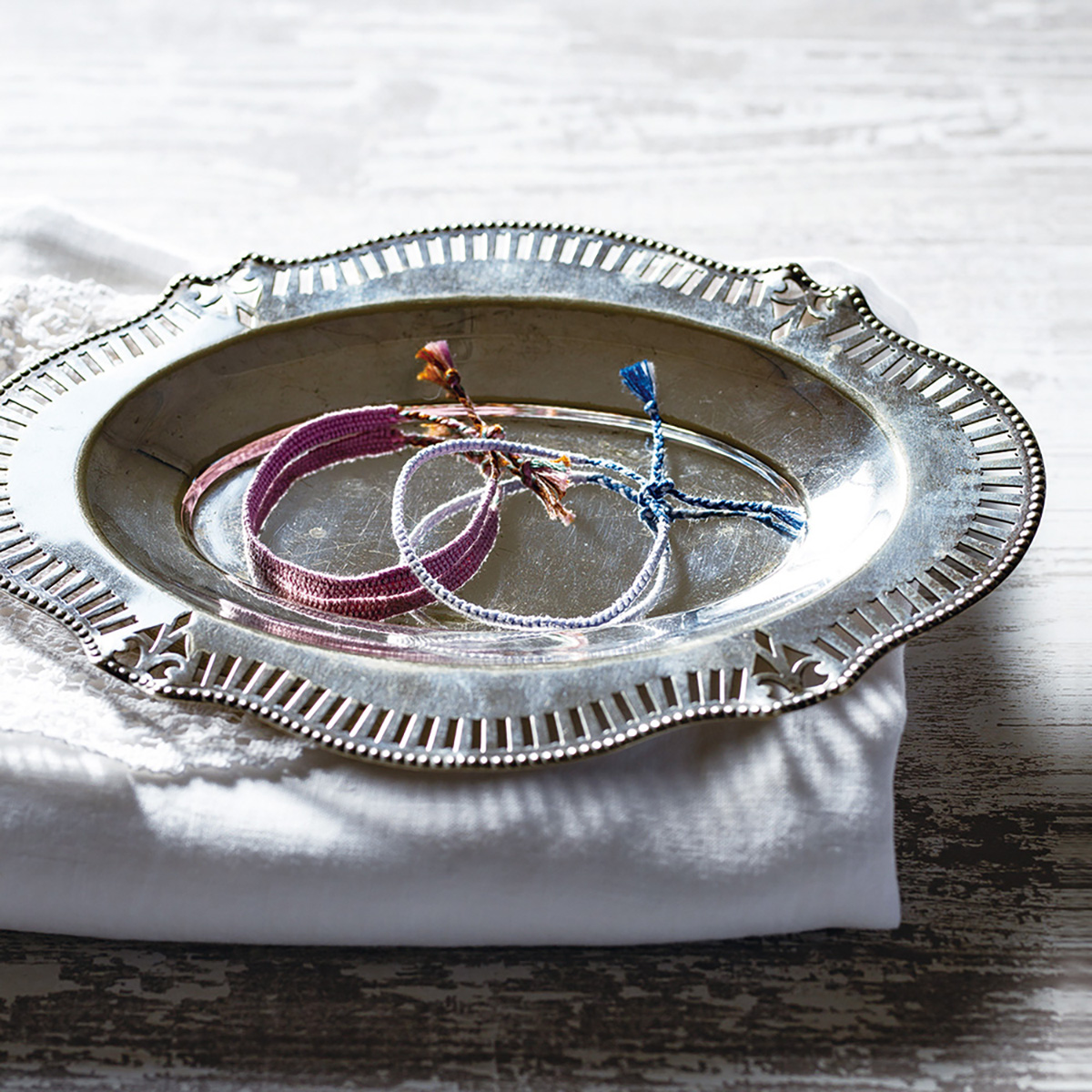 クロバー　◆作品本◆ブレスレットメーカーで作る　おしゃれなブレスレット　７１－３１１