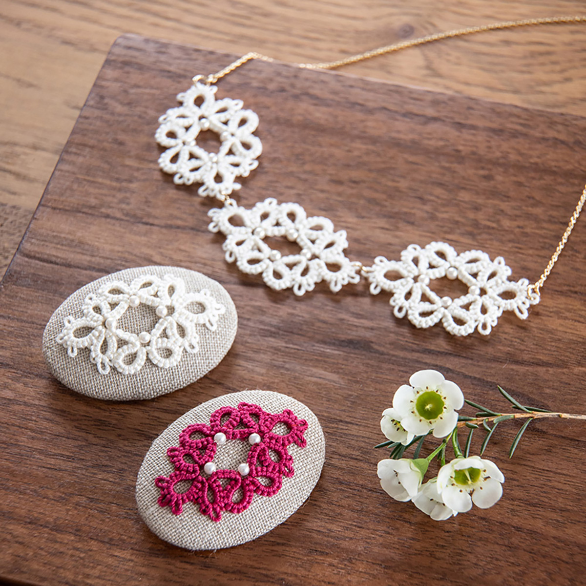 クロバー　◆作品本◆タティングレースＢａｓｉｃレッスンブック　７１－３４１