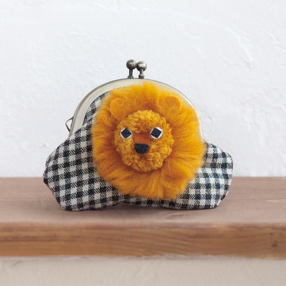 クロバー　◆作品本◆スーパーポンポンメーカーで作る　まんまるかわいいポンポン　７１－３４４