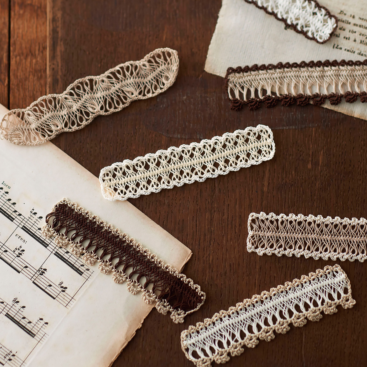 クロバー　◆作品本◆クロバーヘアピンレース「ミニ」で編む　かわいいレースモチーフ　７１－３５９