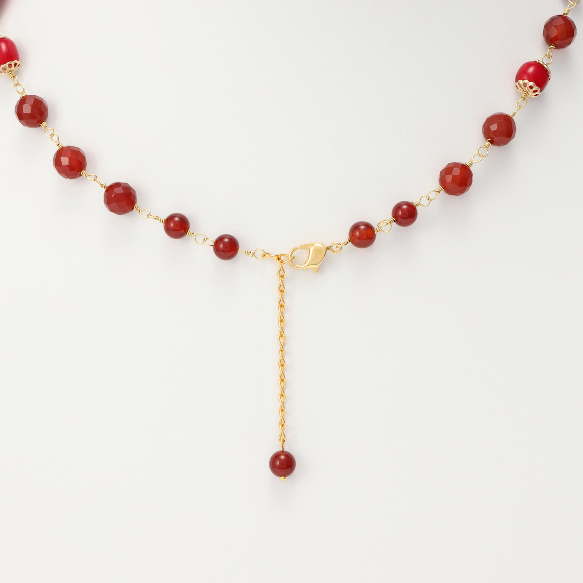 【Like a Charm(ライクアチャーム)】ベネチアンビーズと天然石のネックレス(レッド)