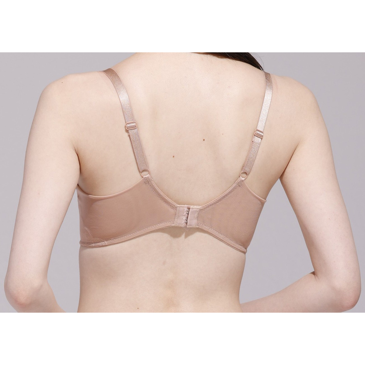 シルエット革命ワイヤーブラ