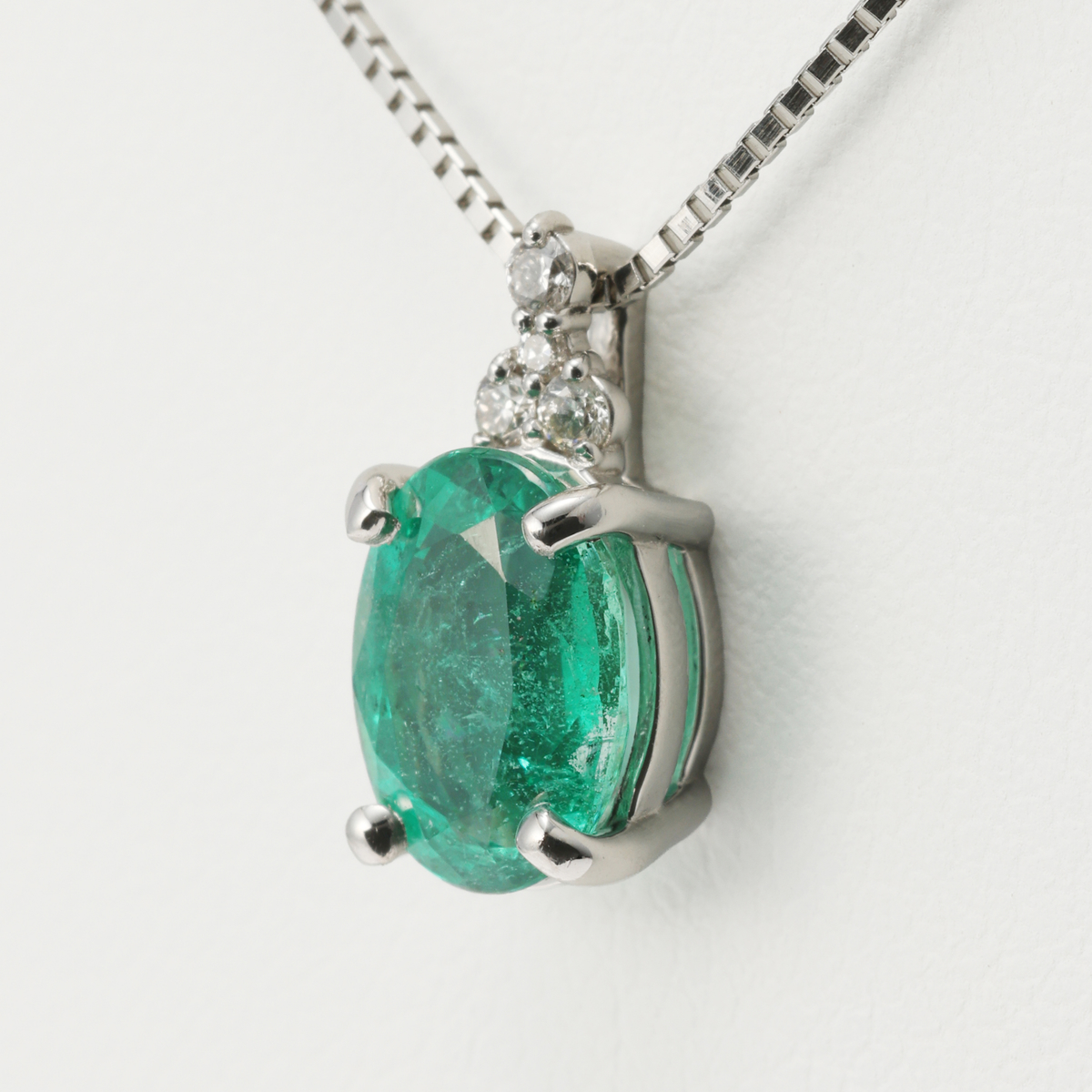 【Sunny＆Bloom】エメラルドネックレス1ct