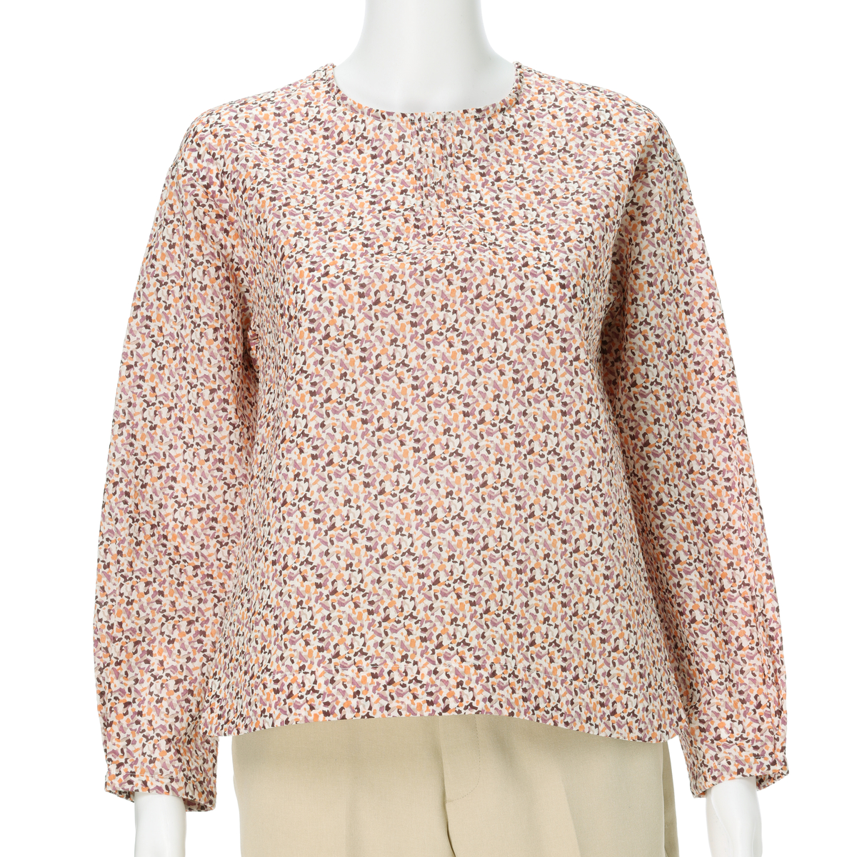 レーシーフォレスト　ミラクルウエーブノーカラーピンタックBL