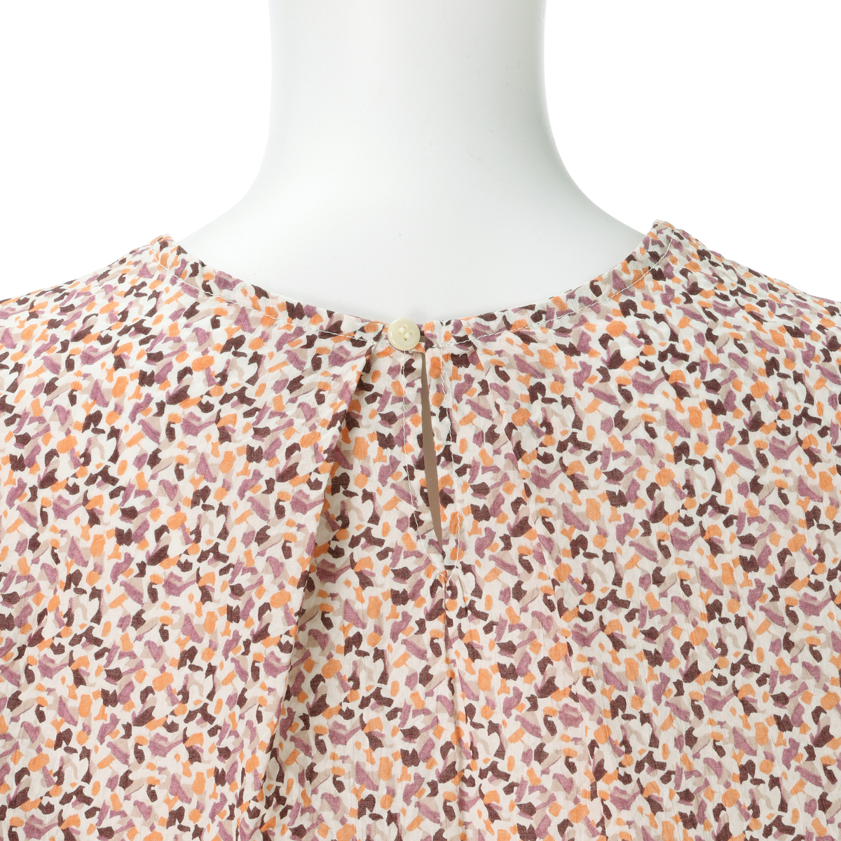 レーシーフォレスト　ミラクルウエーブノーカラーピンタックBL