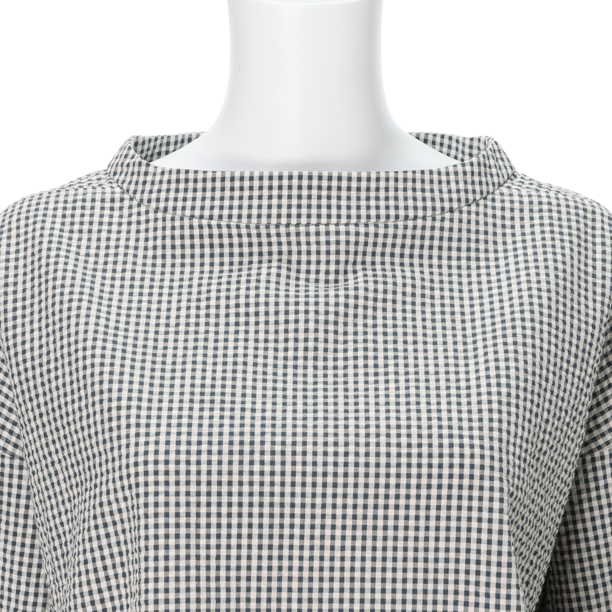 レーシーフォレスト　ドビーサッカーボトルネックBL