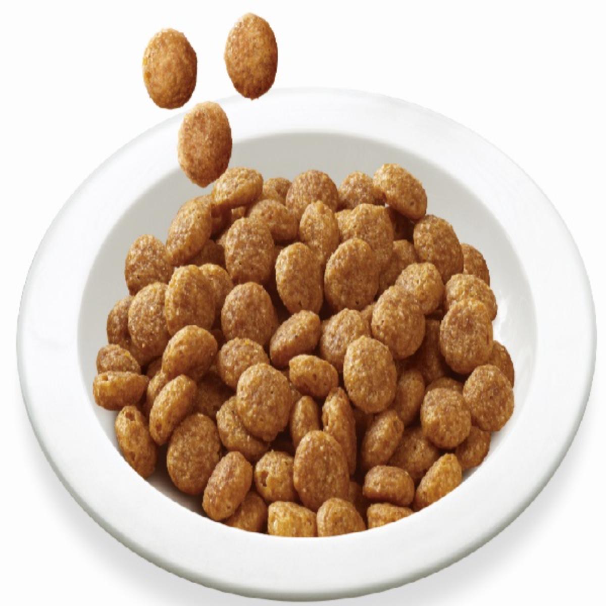 【ペット】メディファス 室内猫 毛玉ケアプラス 11歳から チキン&フィッシュ味 1.41kg(235g×6)