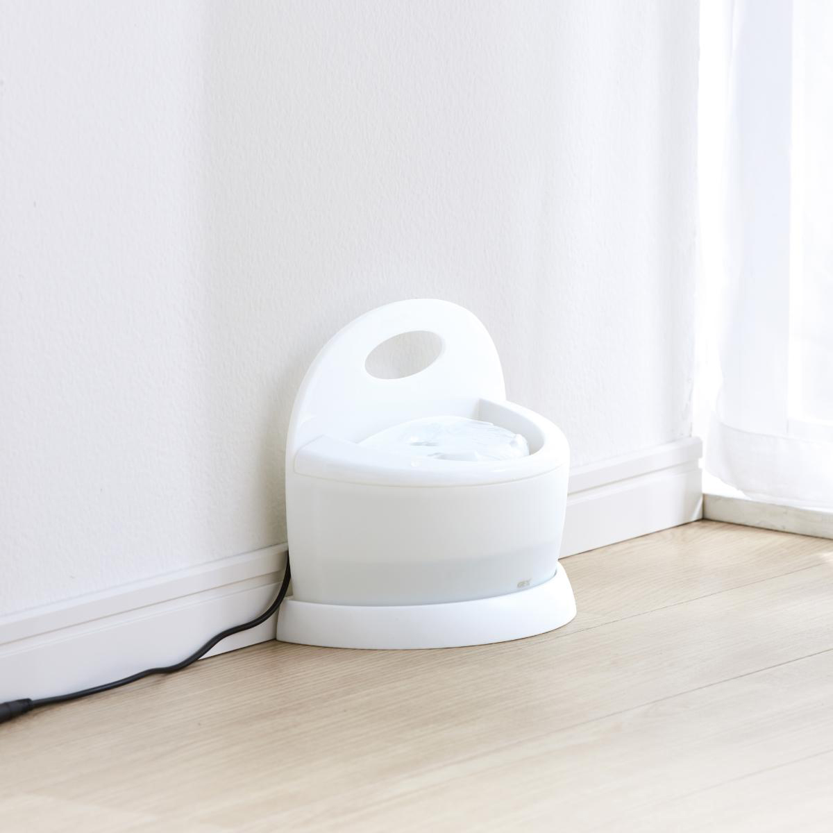 【ペット】ピュアクリスタル フィット 900ml ホワイト