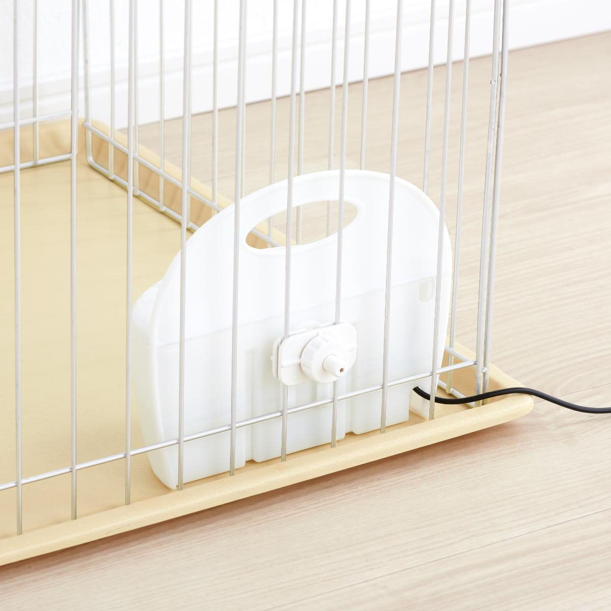 【ペット】ピュアクリスタル フィット 900ml ホワイト