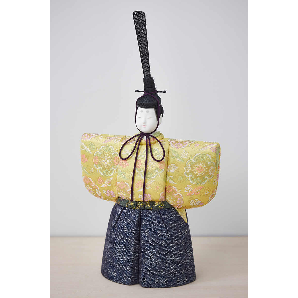 【真多呂人形】木目込人形「清香立雛」