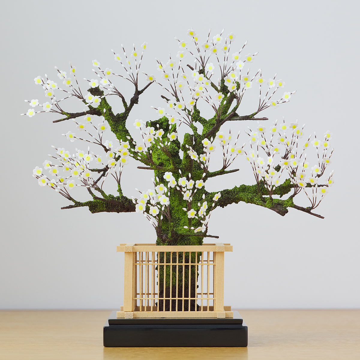 【真多呂人形】木目込人形「清香立雛」