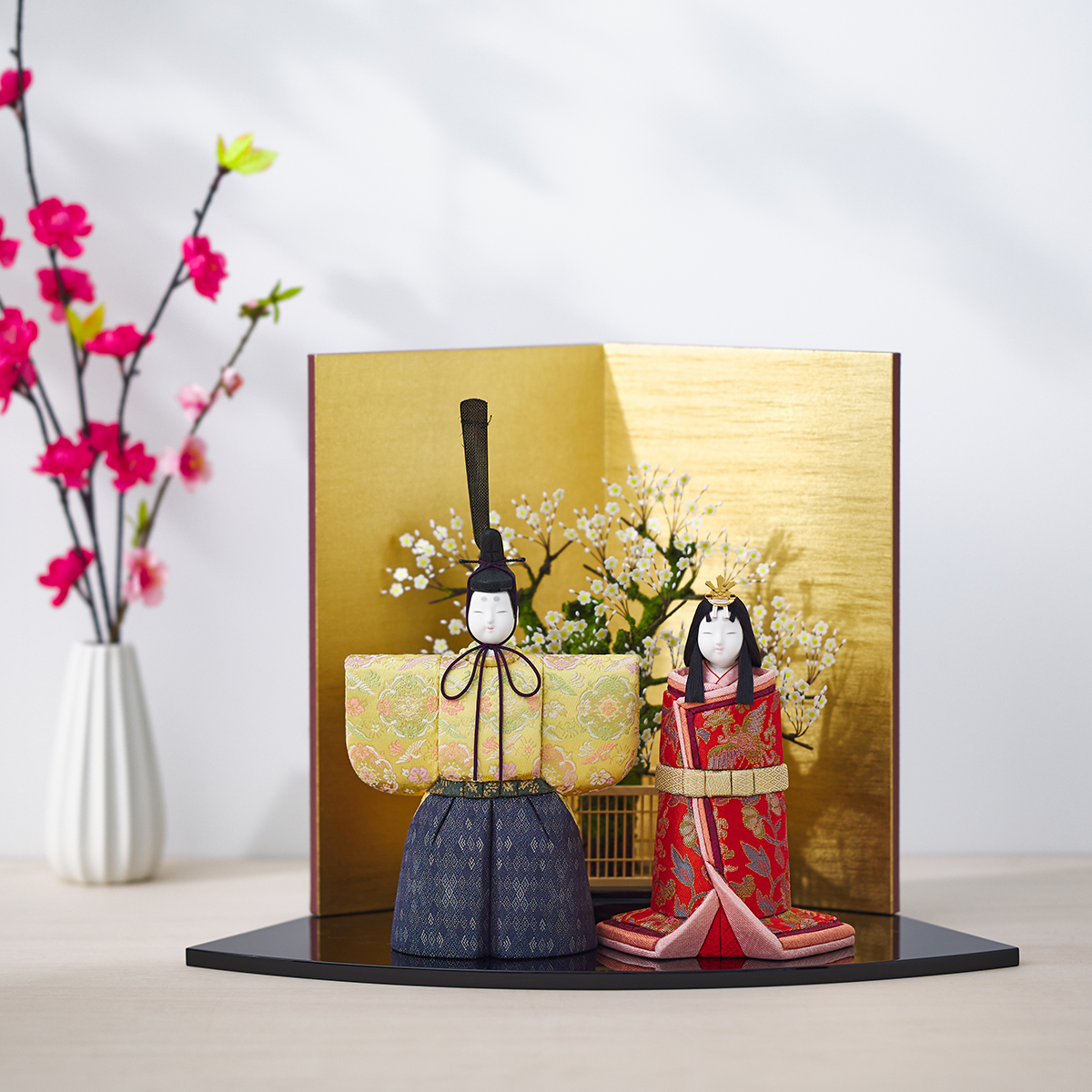 【真多呂人形】木目込人形「清香立雛」