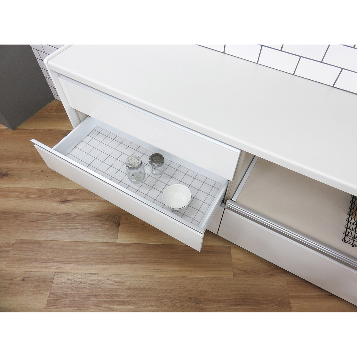 キッチンボードに敷くシート防虫消臭抗菌防カビ45 ホワイト