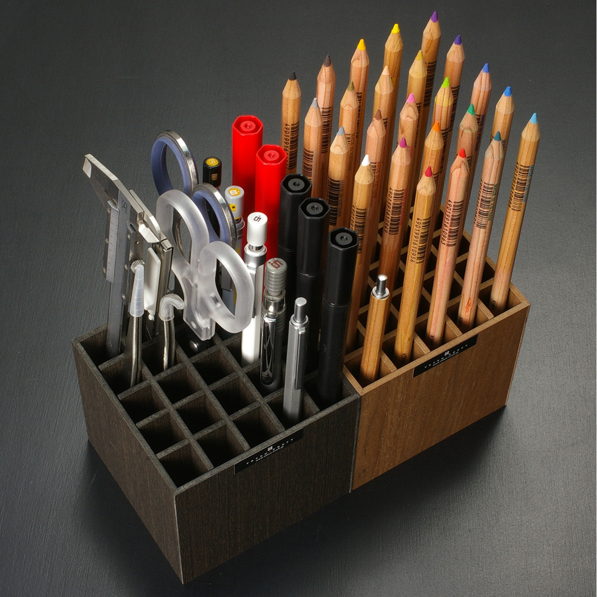 バスク　ペンスタンド　Ｓ　２５マス　ブラウン