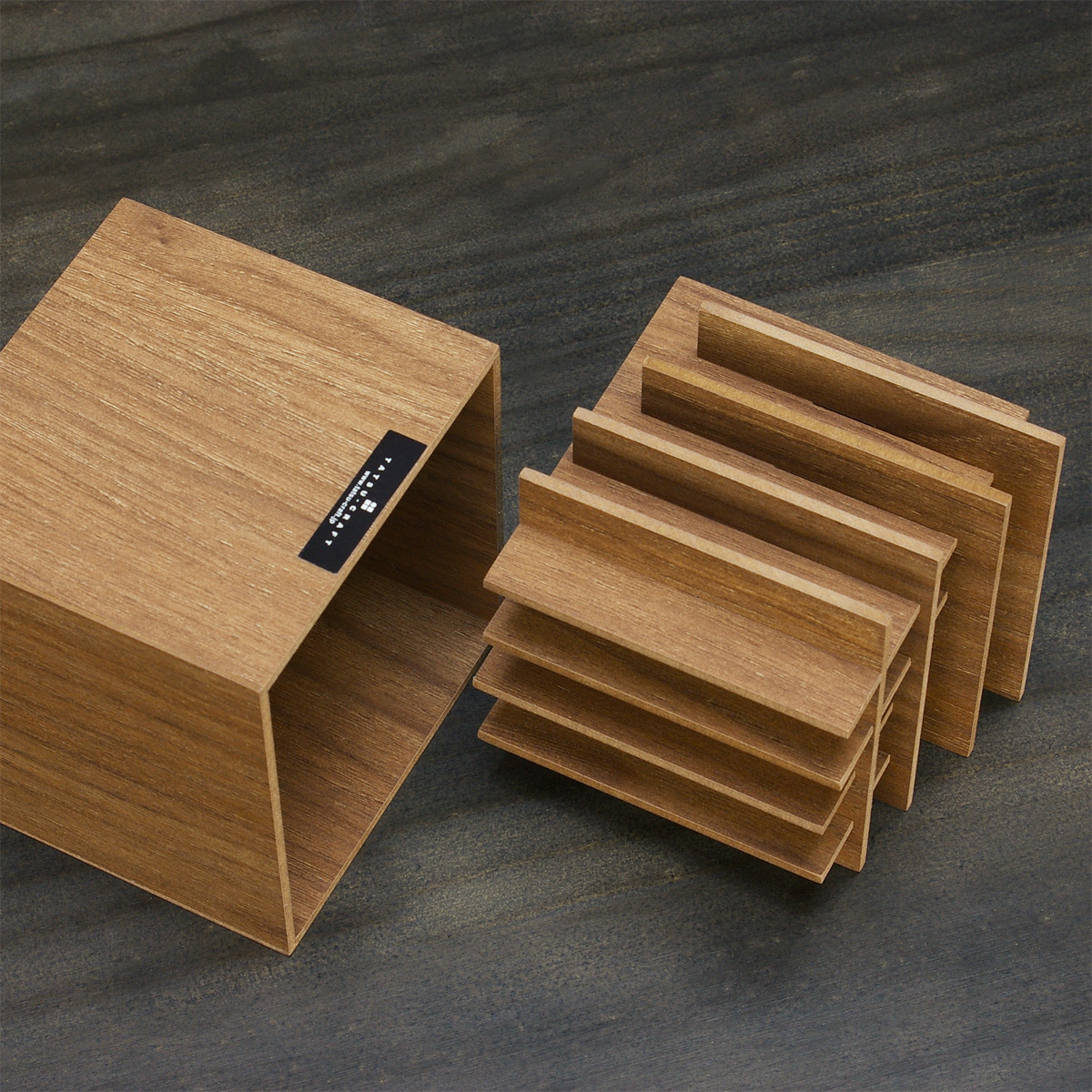 バスク　ペンスタンド　Ｓ　２５マス　ブラウン