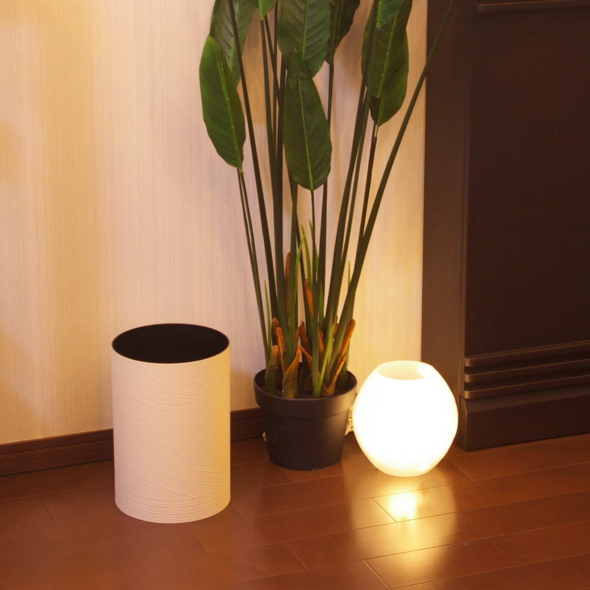 ダストボックス　Ｍ　さざ波　アイボリー