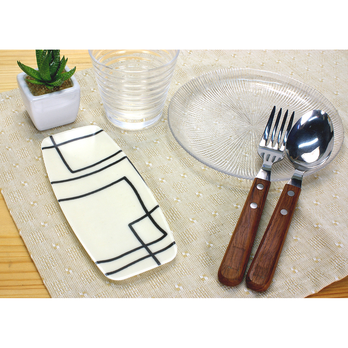 おしぼり入れ　ラビリンス／ホワイト