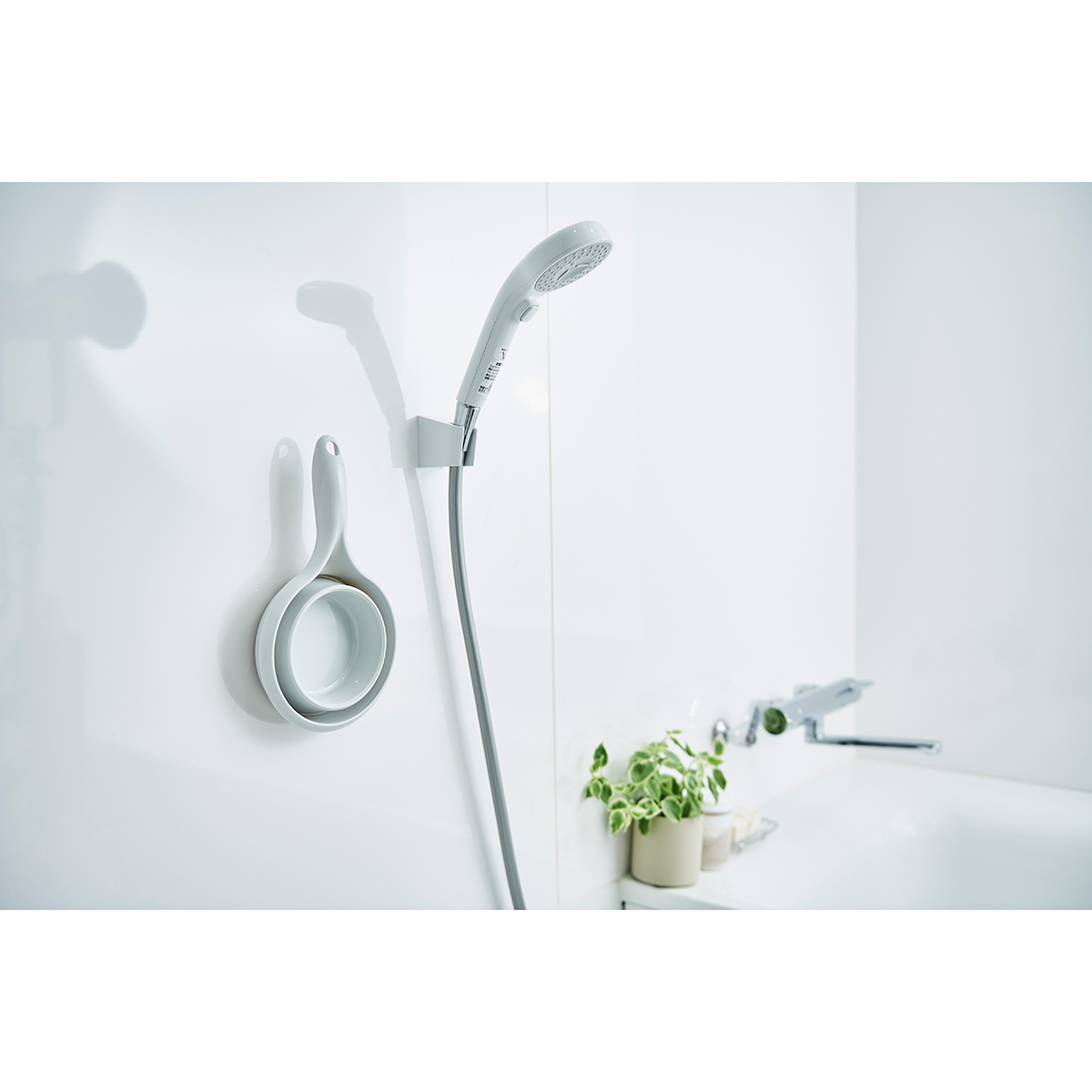 伊勢藤　おりたためる手おけ（マグネット付き）　　グレー