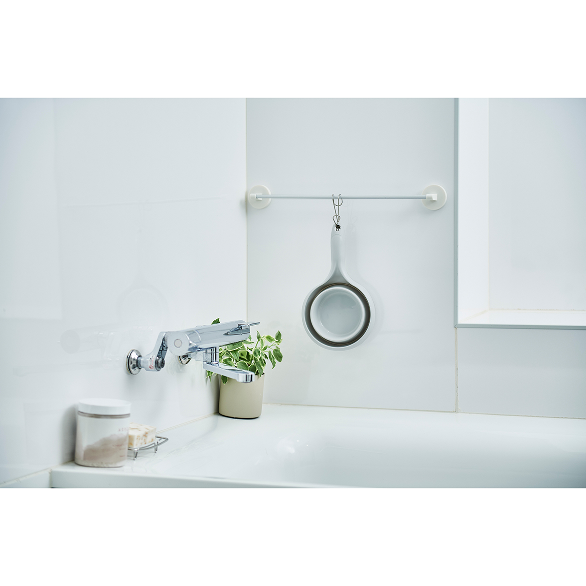 伊勢藤　おりたためる手おけ（マグネット付き）　　グレー