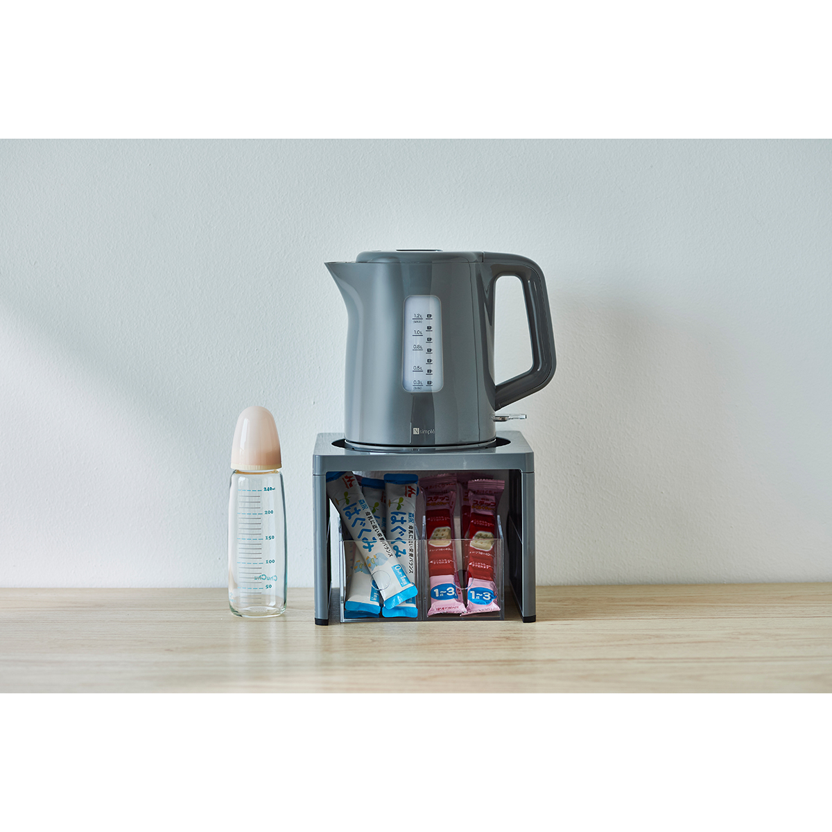 伊勢藤　電気ケトルラック　グレー