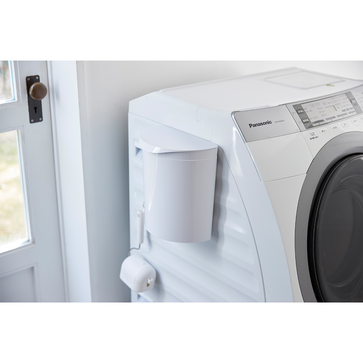 伊勢藤　メルナミニ　ホワイト