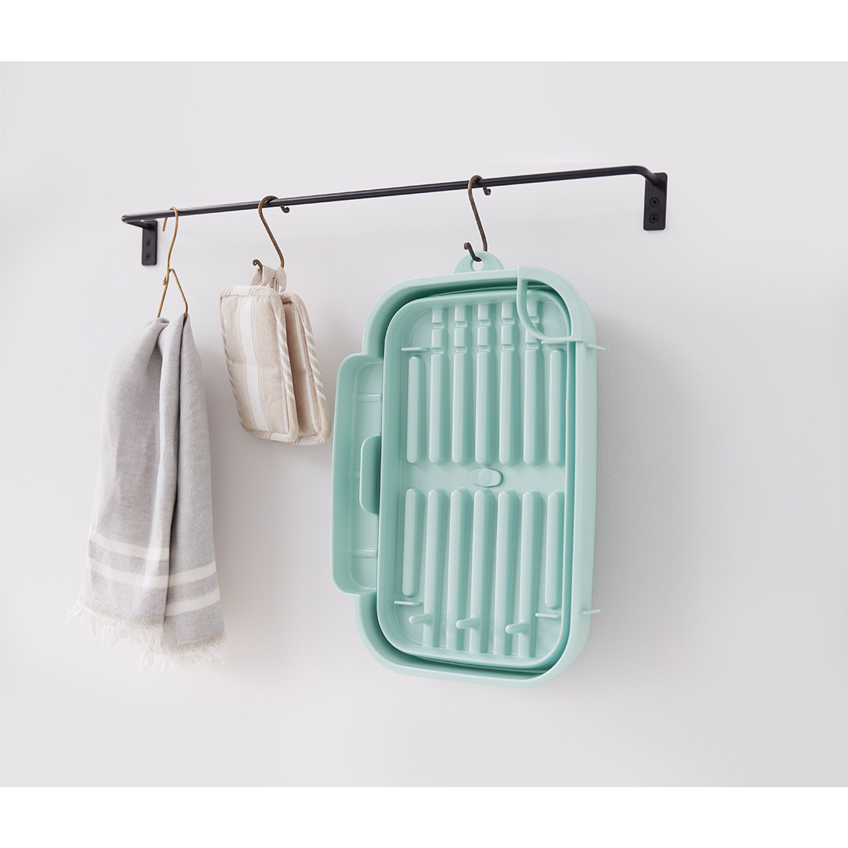 伊勢藤　おりたたみ水切りバスケット　ミントグリーン