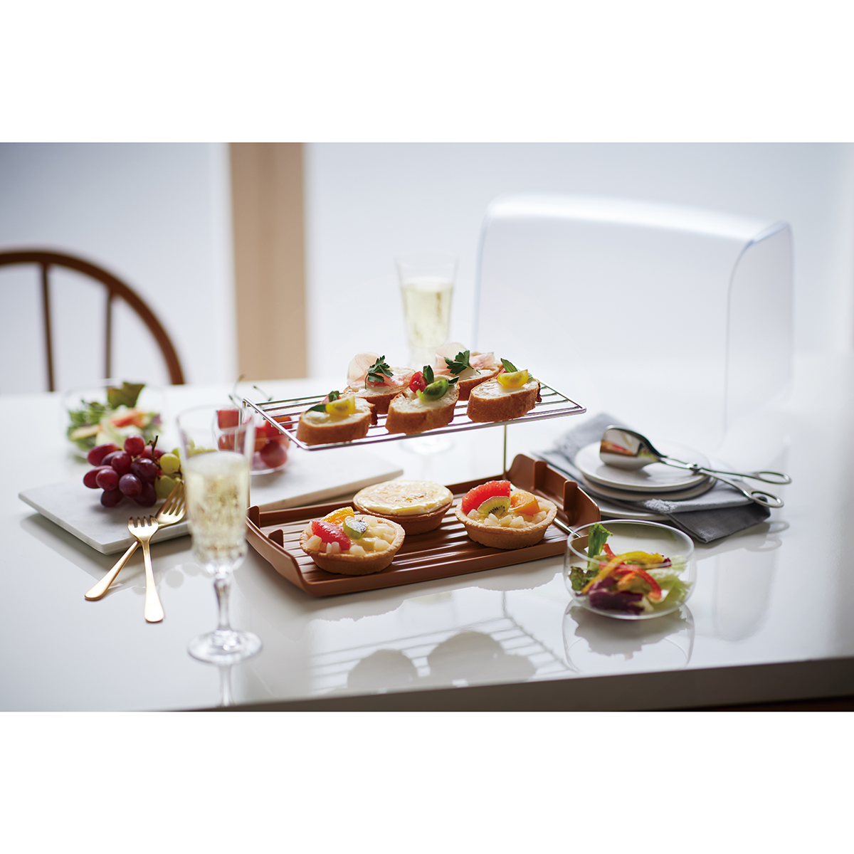 伊勢藤　カパンナ（ラック付き）　ブラウン