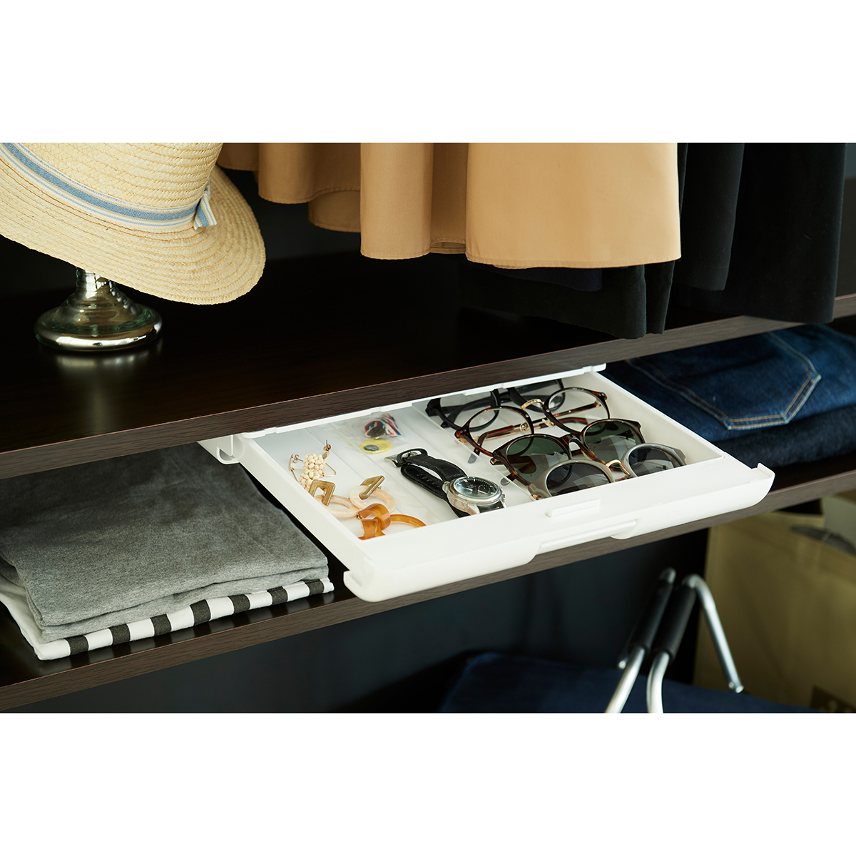 伊勢藤　テンダーワイド　ホワイト