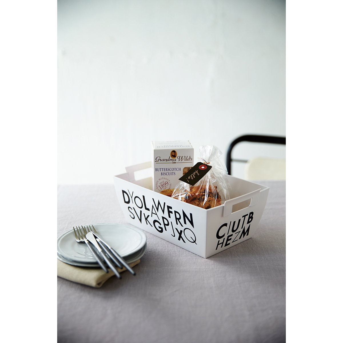 伊勢藤　クラスケット　ｗｉｔｈ　ｌｅｔｔｅｒｓ　　Ｌ　ブラック