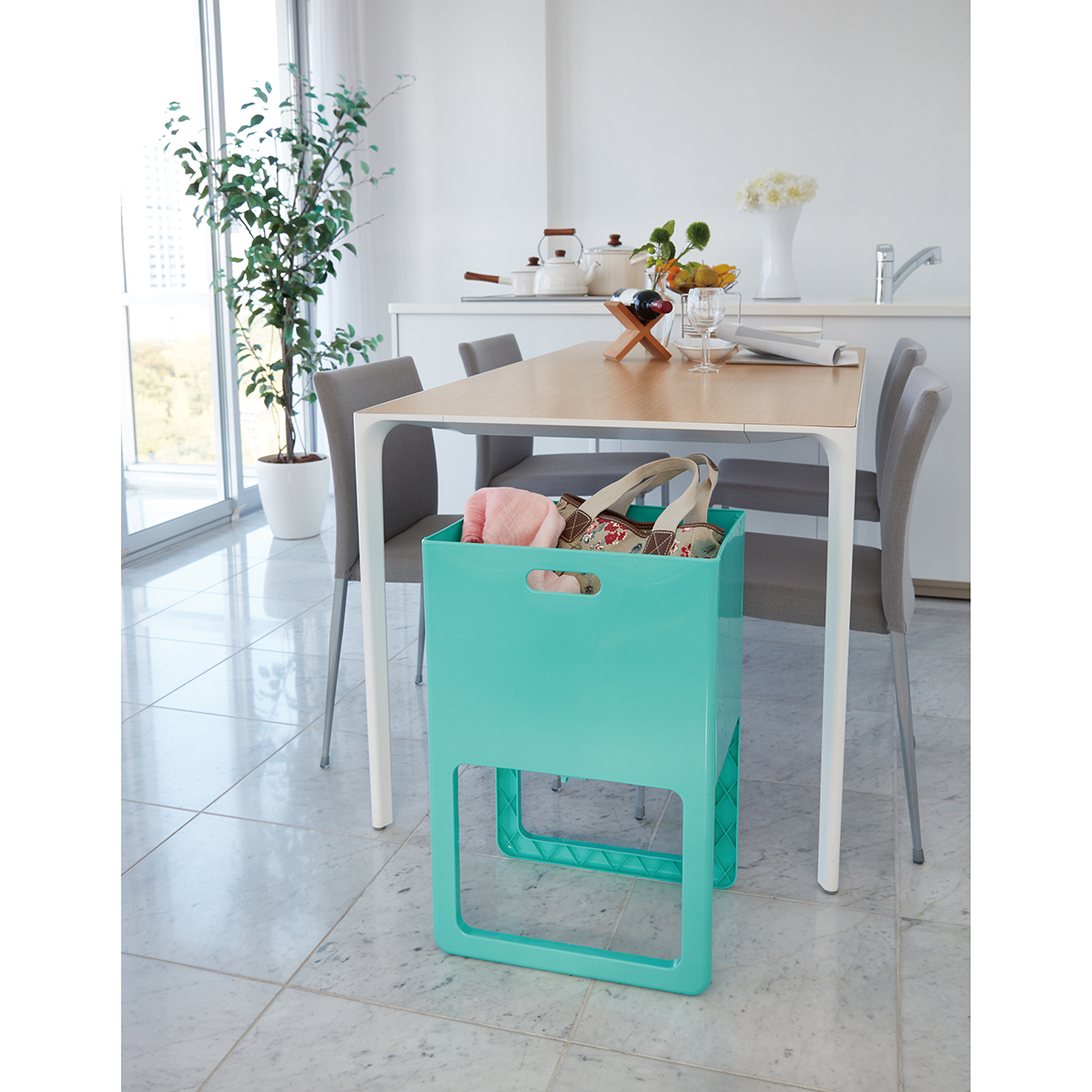 伊勢藤　折りたたみ＆脚付きバスケット　ＡＣＯＴ（アコット）　グリーン