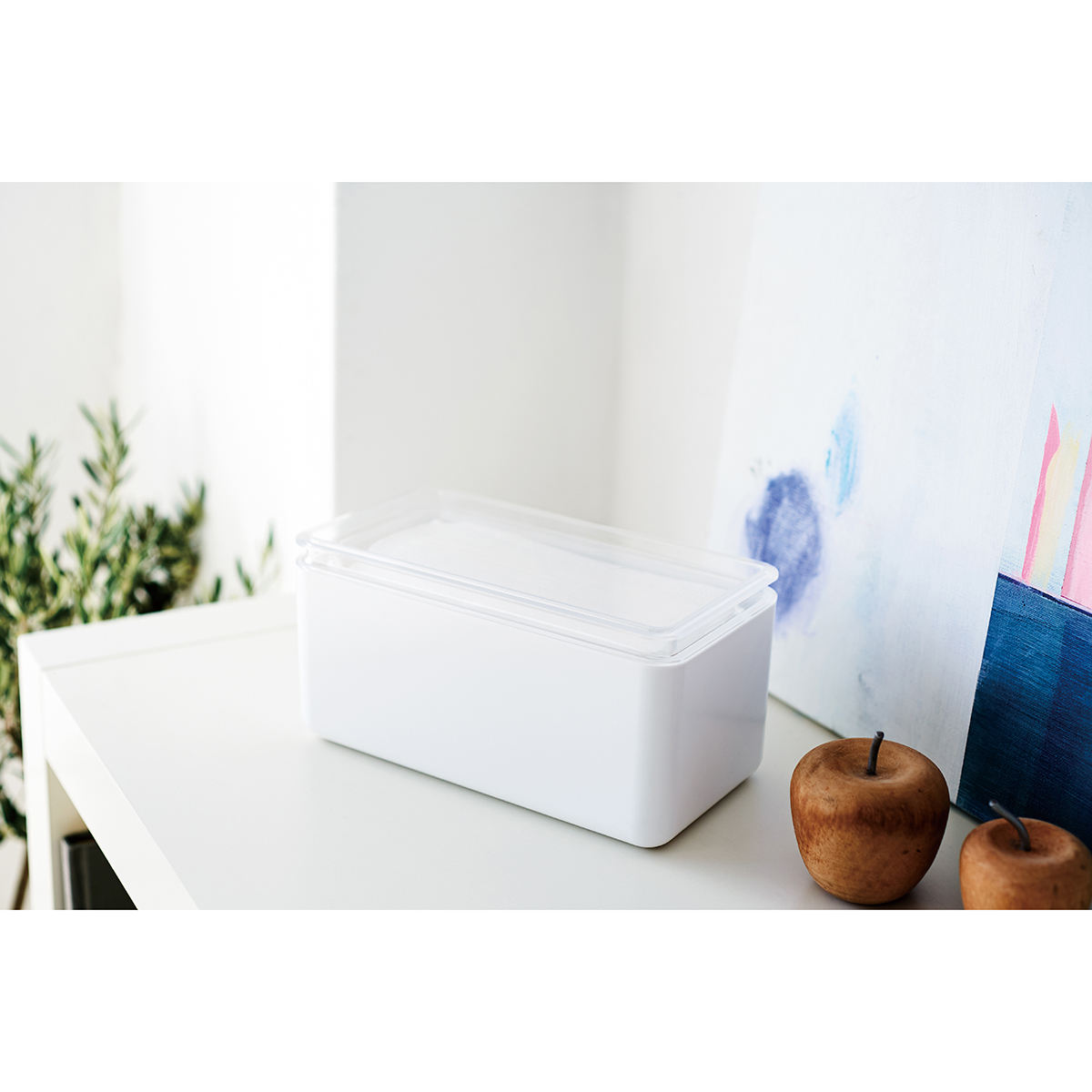 伊勢藤　マスク保管ケース　ホワイト