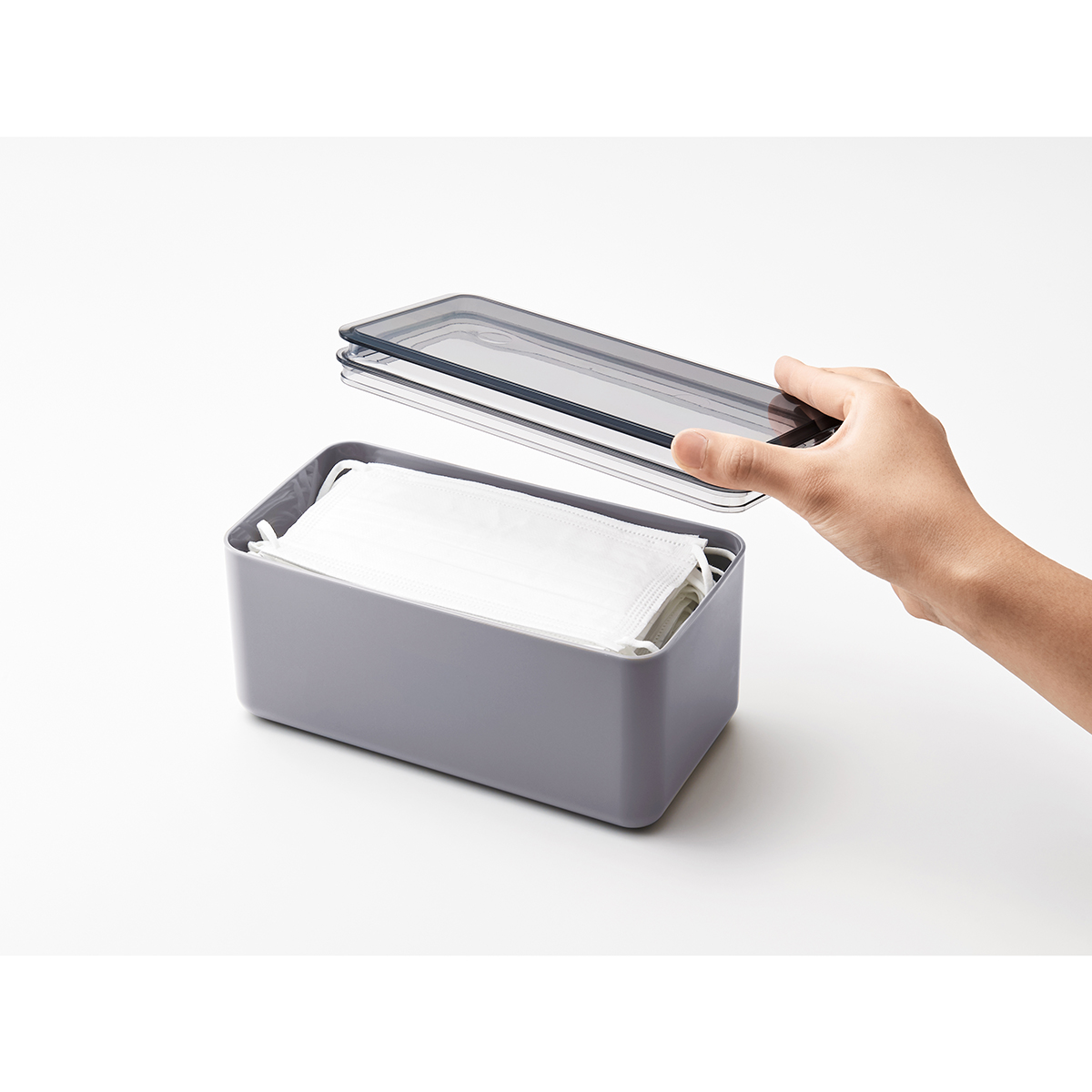 伊勢藤　マスク保管ケース　グレー