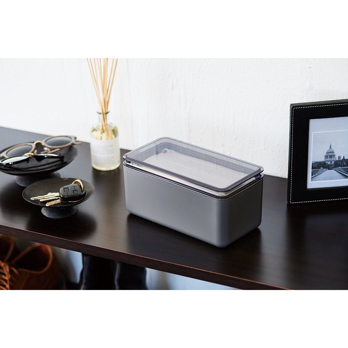 伊勢藤　マスク保管ケース　グレー