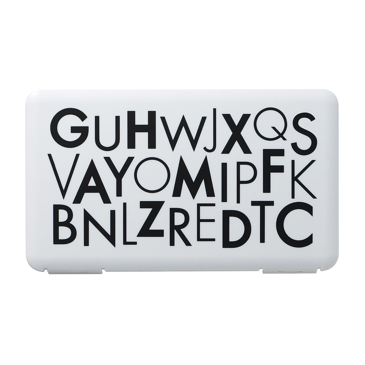 伊勢藤　マスクケース　ｗｉｔｈ　ｌｅｔｔｅｒｓ　ブラック