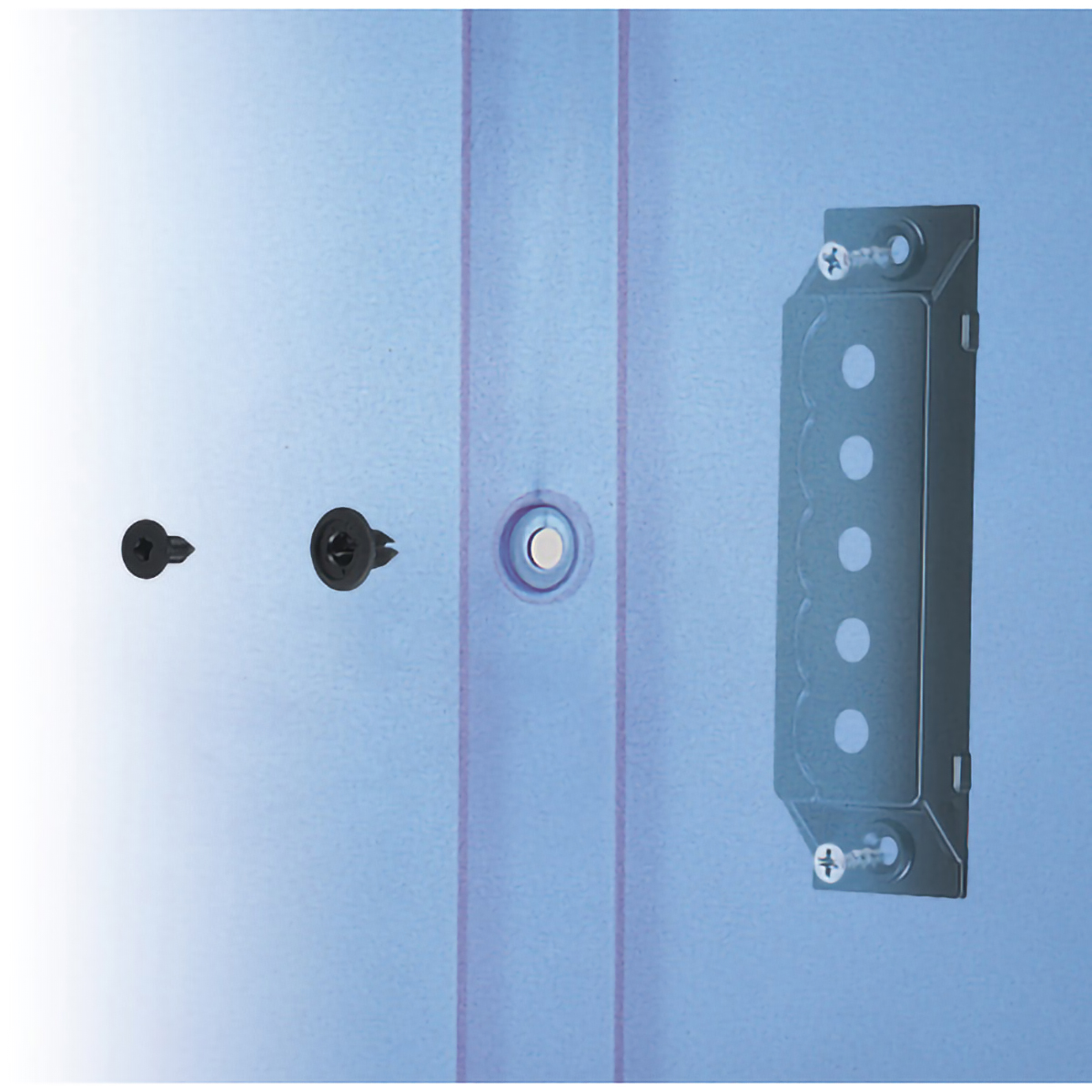 伊勢藤　コレクションケース　Ｋ６０６（壁掛タイプ）　クリアブルー