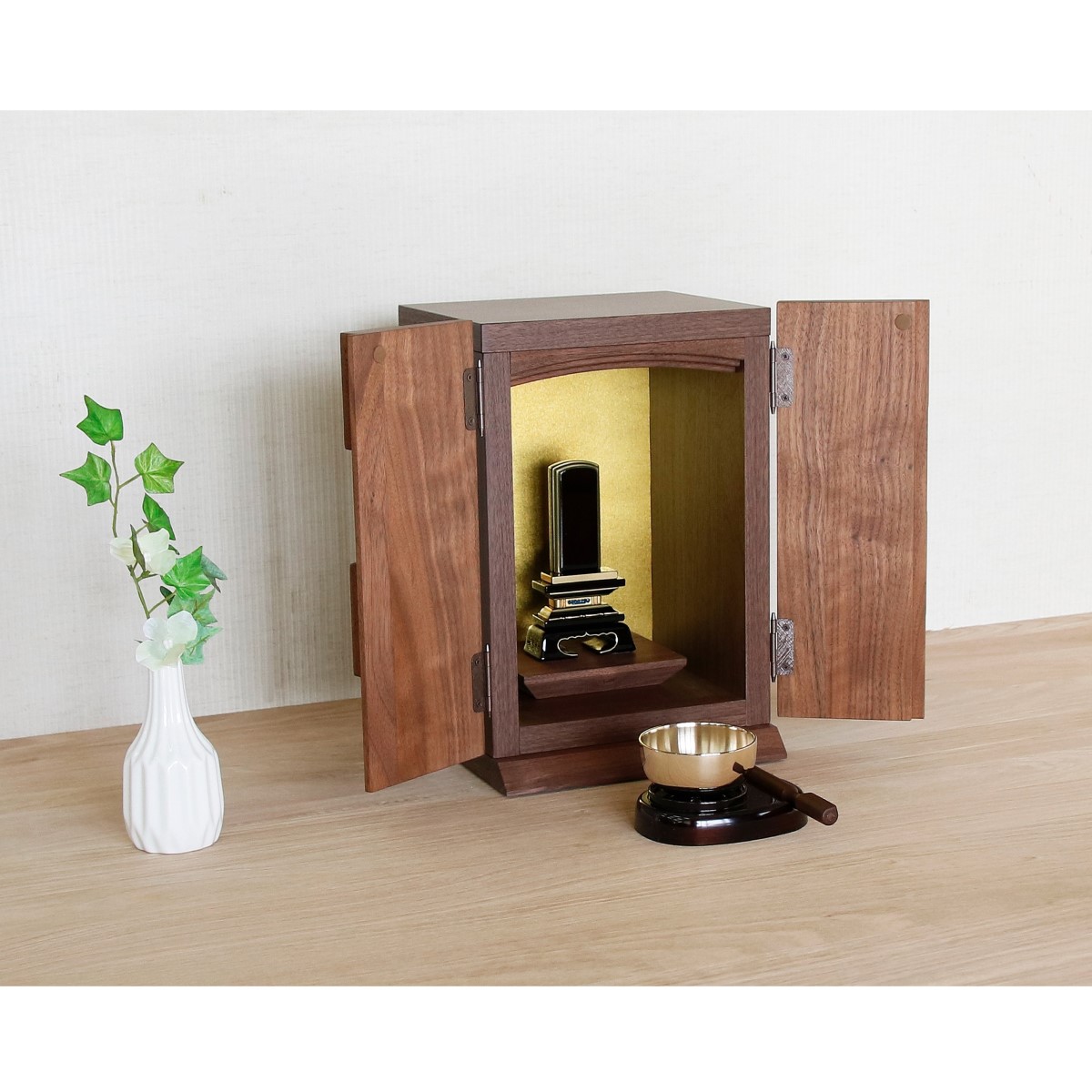 厨子型モダン仏壇　ティルト(ホワイトオーク)