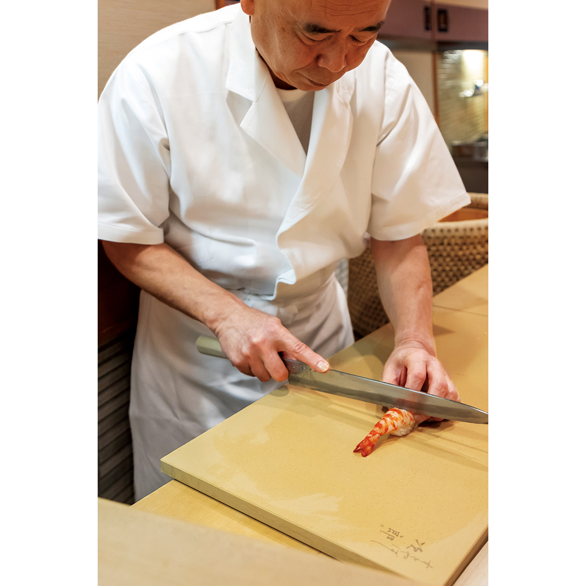 すきやばし次郎　特選ゴムまな板　L