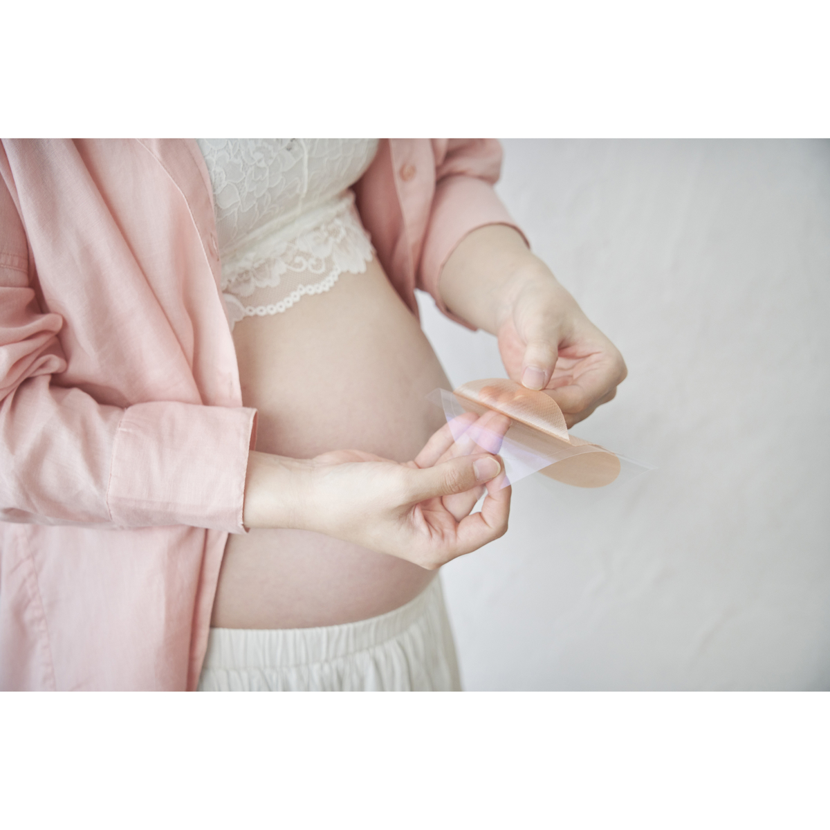 ufli　ママの秘密パッチ　４包８パッチ