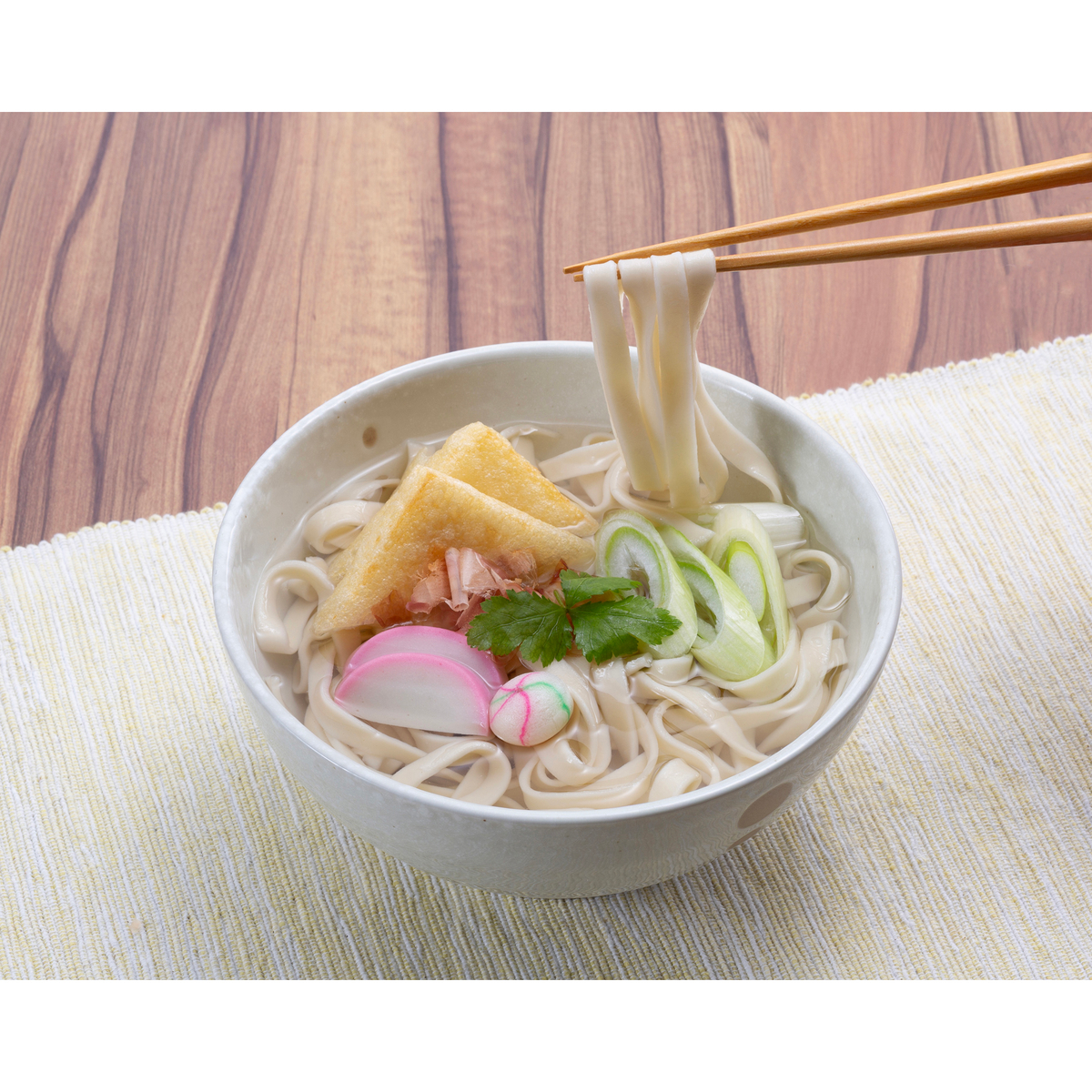 名古屋名物　コーチンきしめん