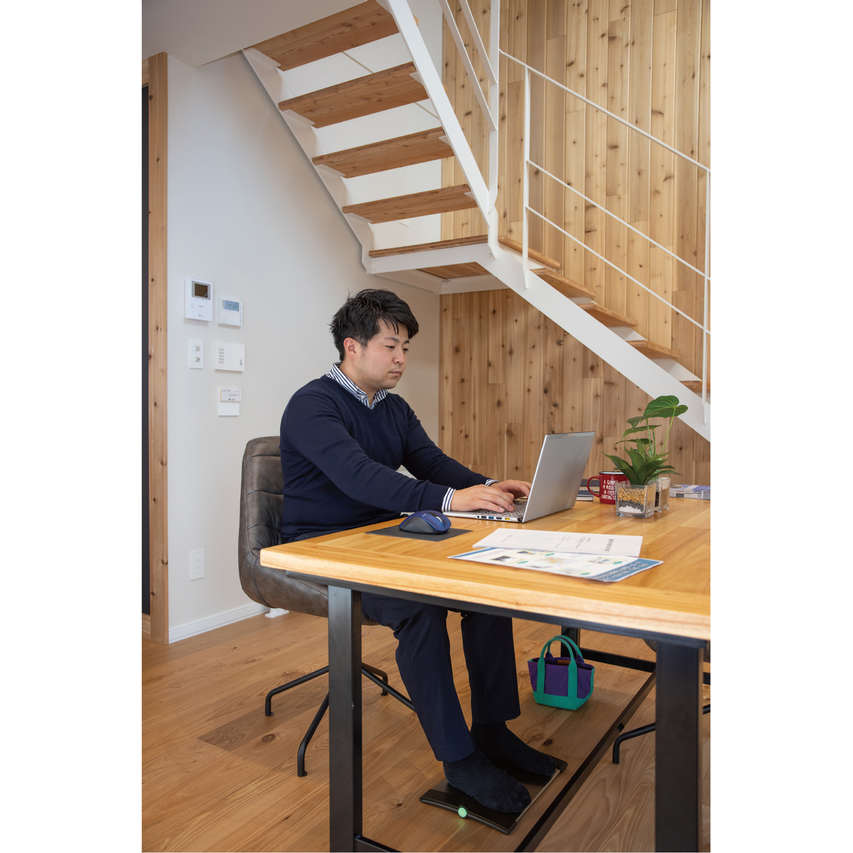 省エネフットヒーター・アシリ