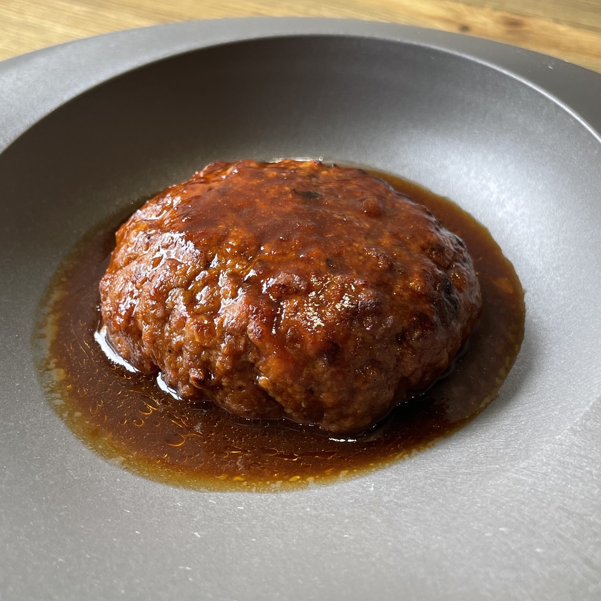 【直送】【冷凍】肉汁あふれるデミグラスソースハンバーグ 6p入り