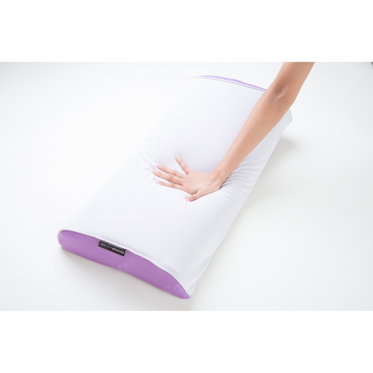 (特許構造)首をいたわる快眠枕